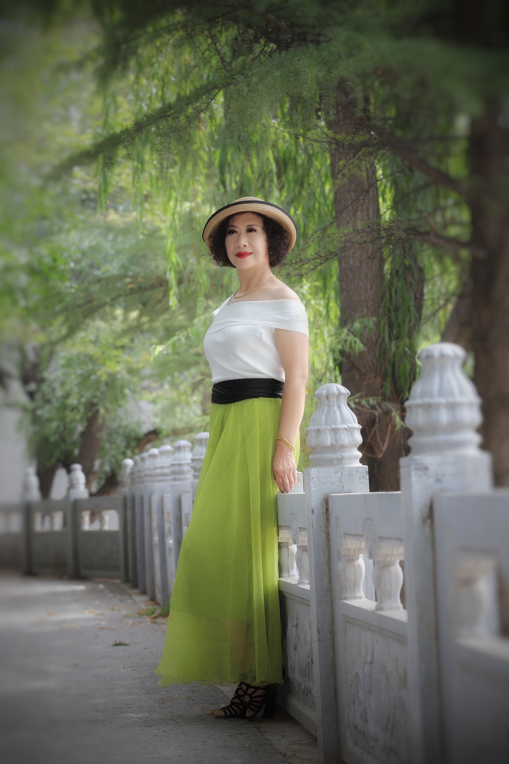 丽人行