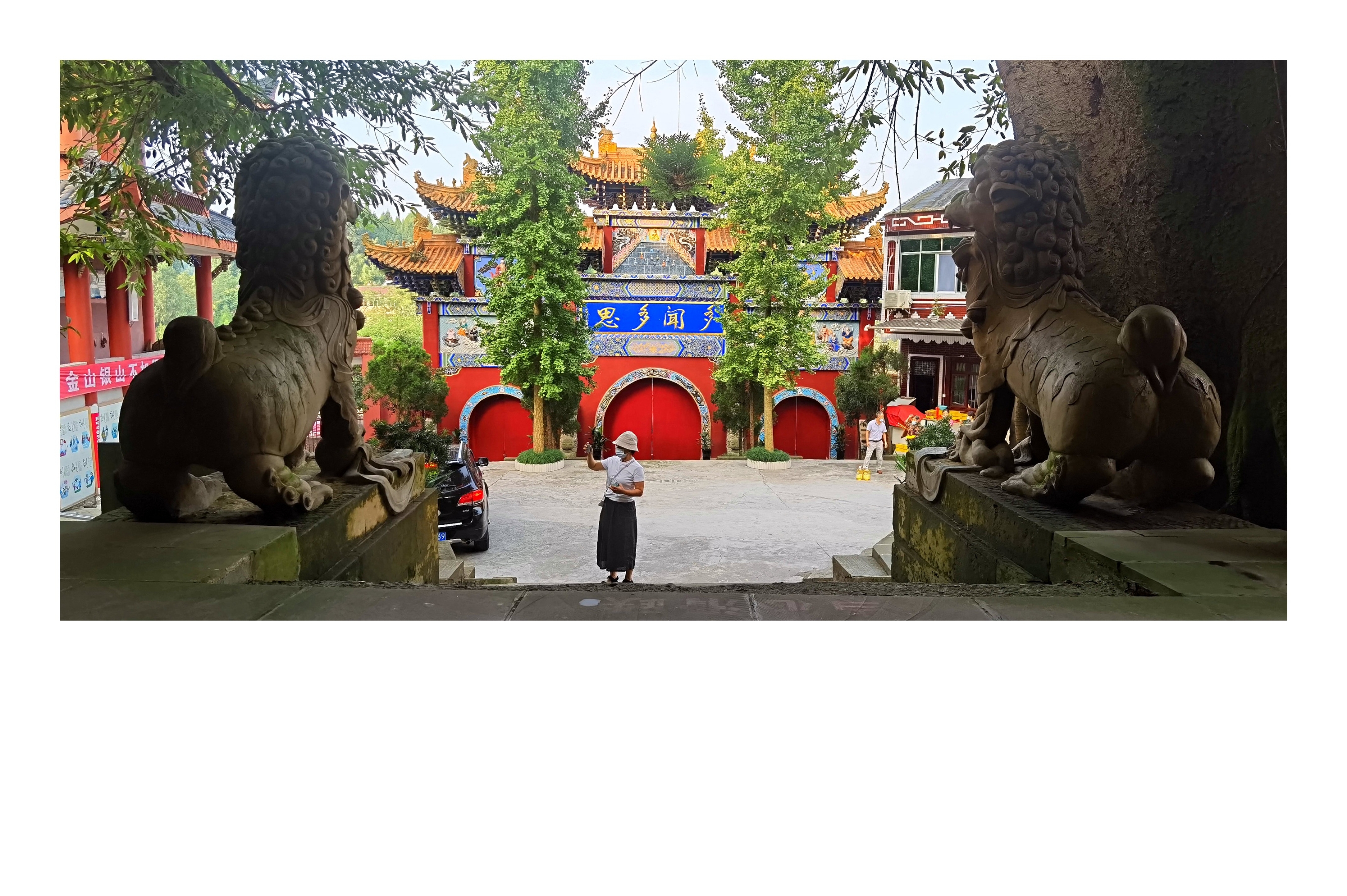 高洞庙,又名高洞丰泽庙,高洞尼众禅院,位于蓬溪县十五公里左右