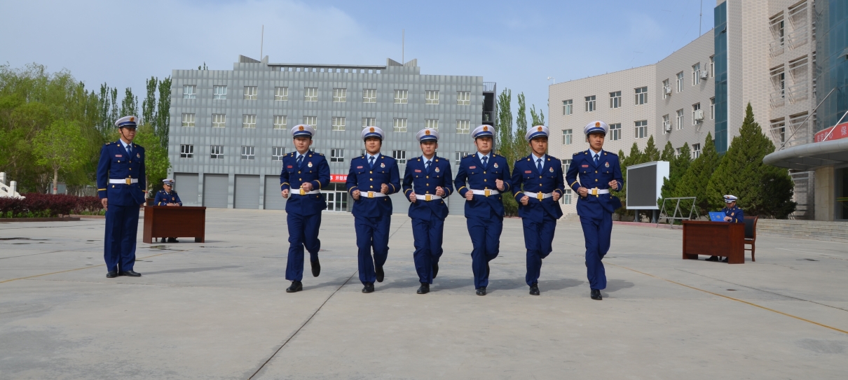 巴州森林消防支队条令学习月组织队列会操培树优良作风