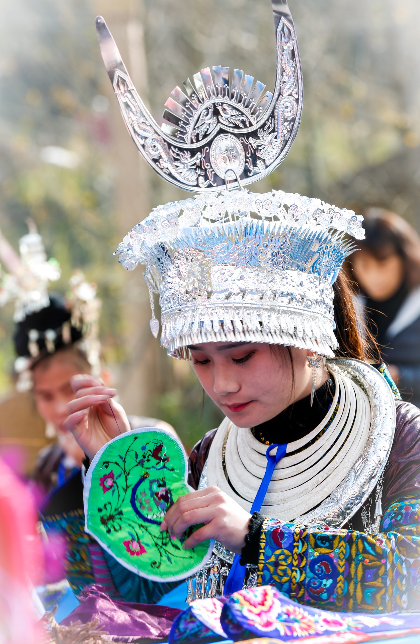 走去从江听侗歌