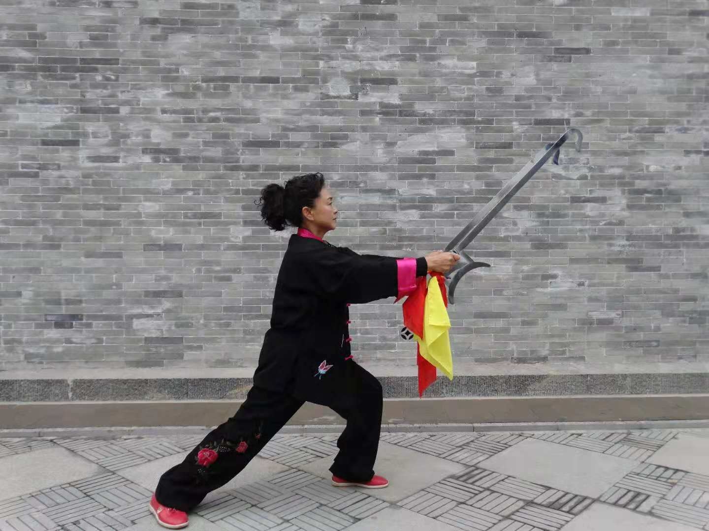 窦尔敦虎头双钩