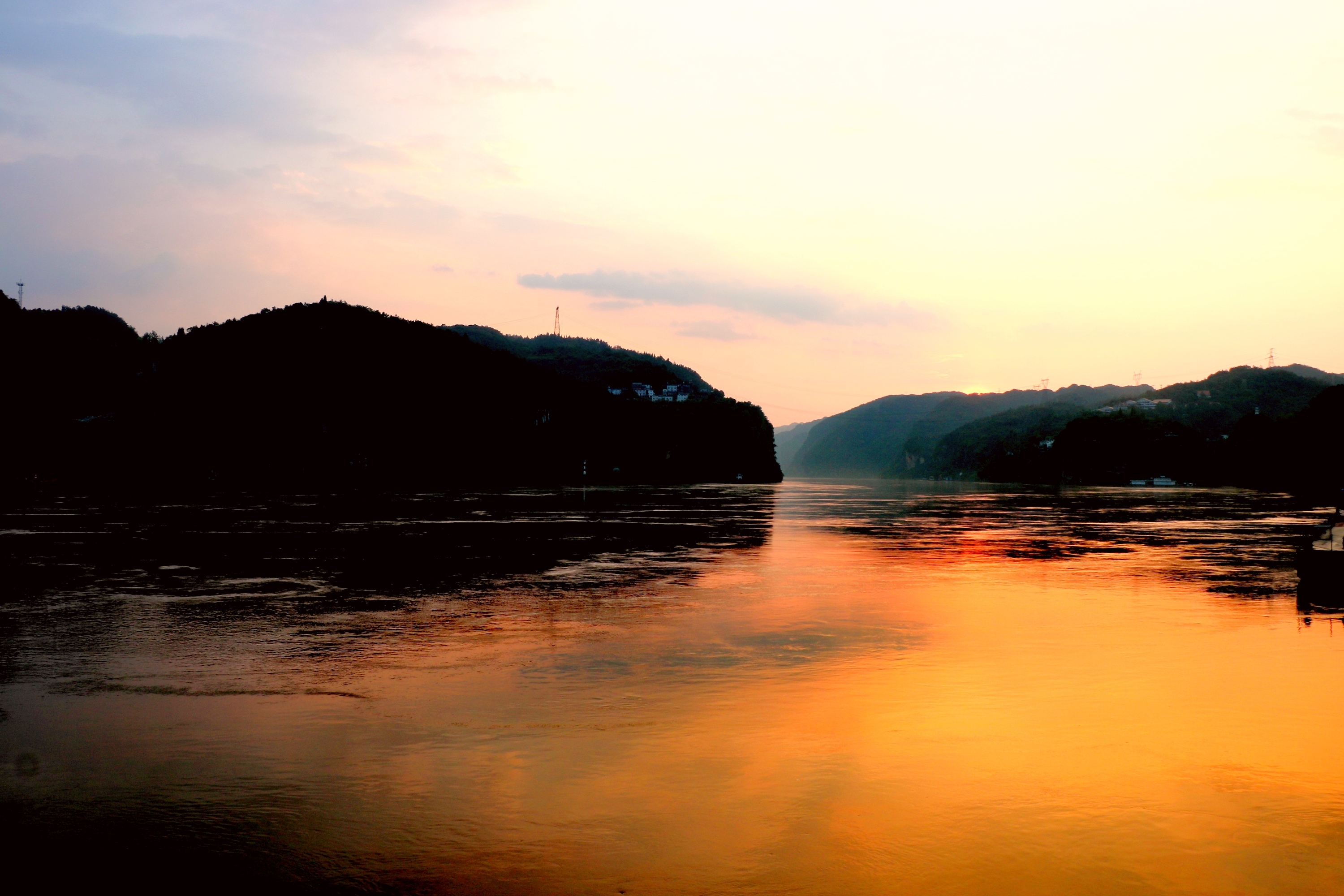 西陵峡口夕阳