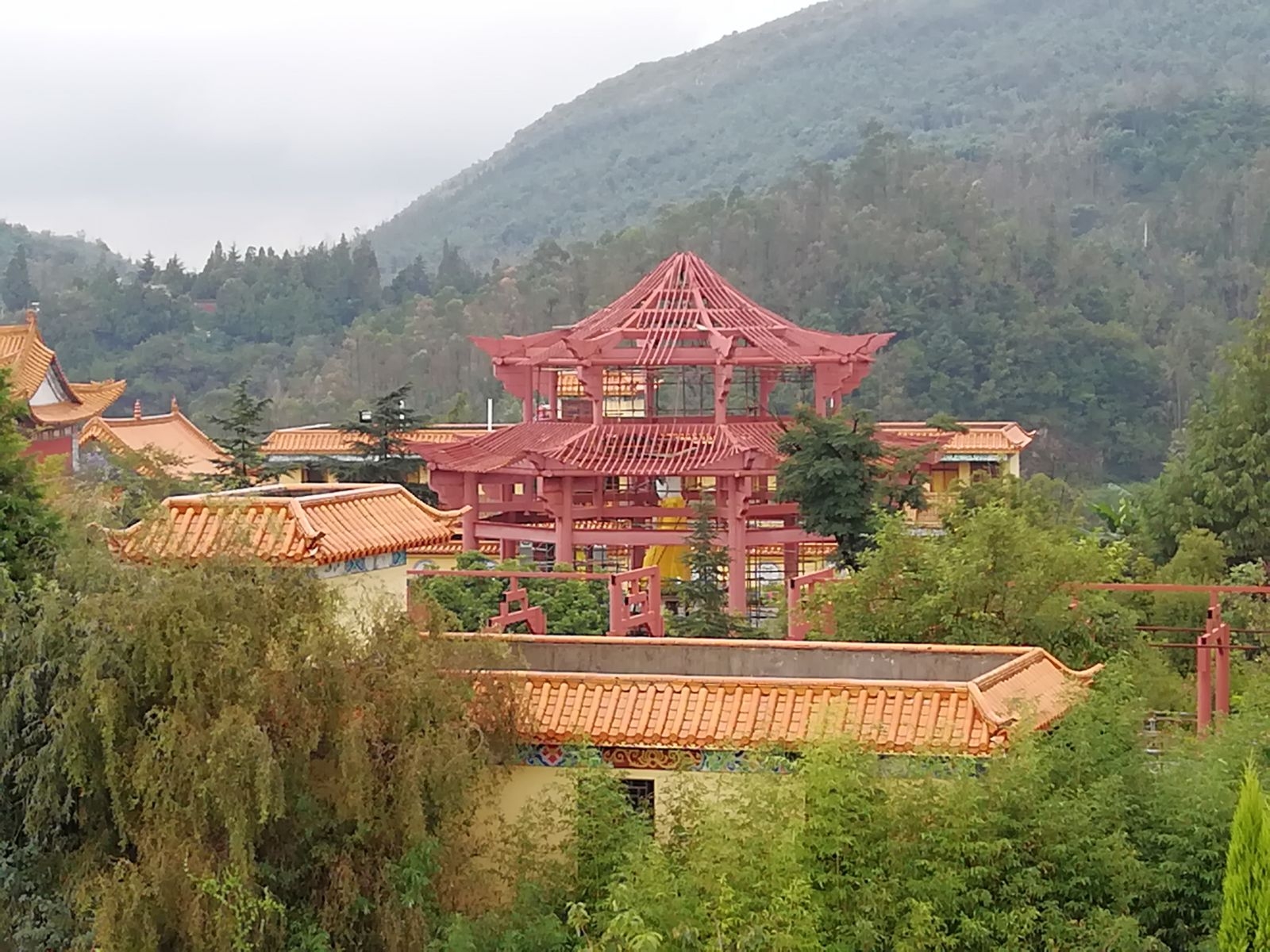 赵放岚文集诗歌欣赏游昆明虚宁寺