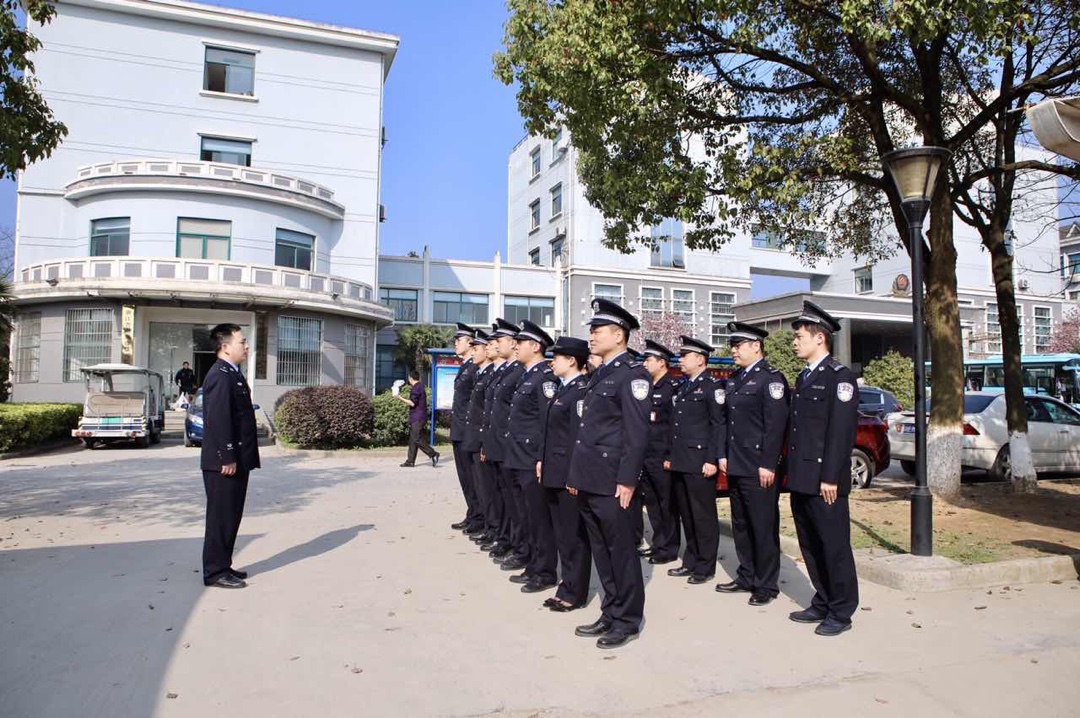 "缅怀先烈 清明祭扫"———浙江省南湖监狱三监区党