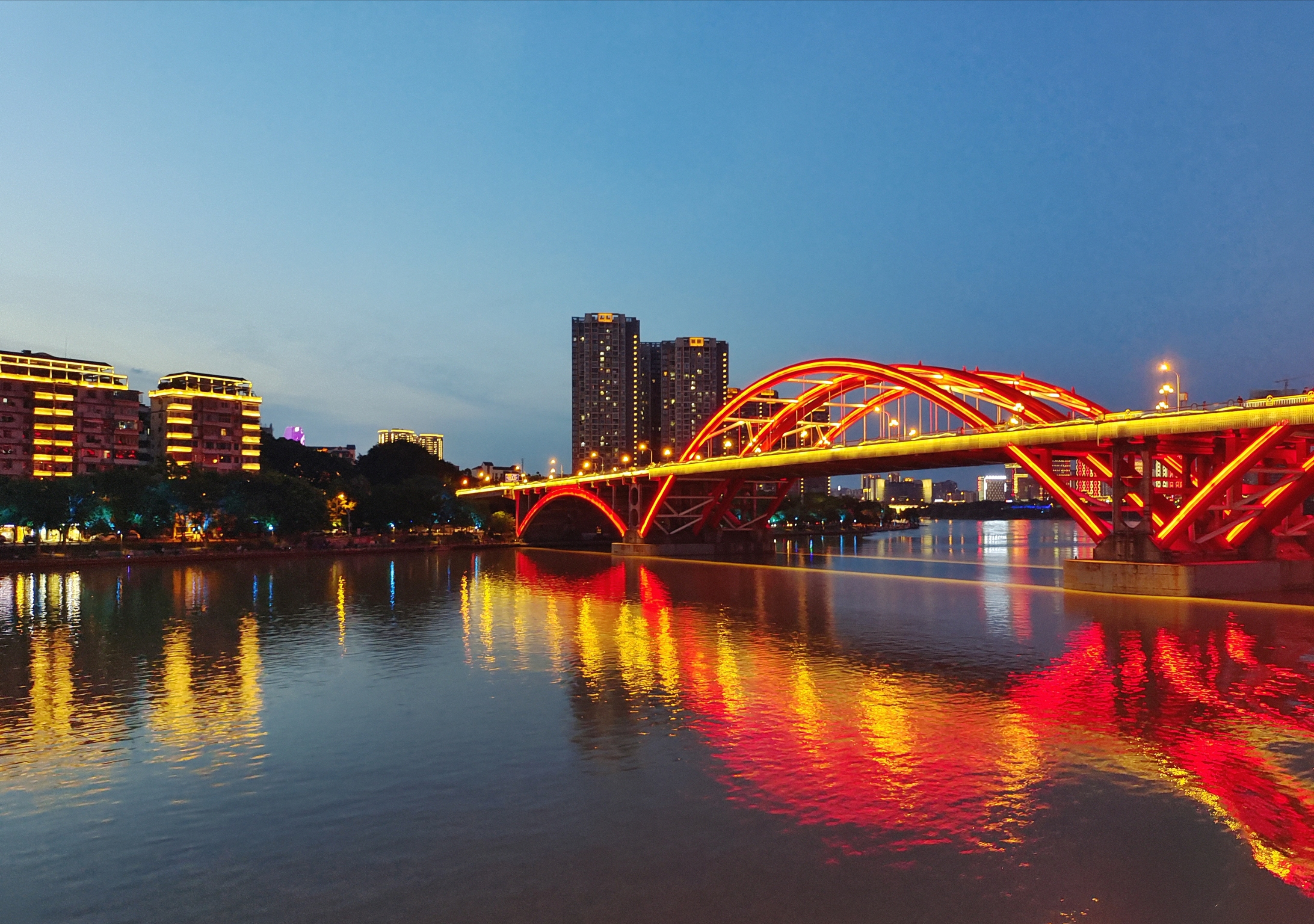 文慧桥夜景风光
