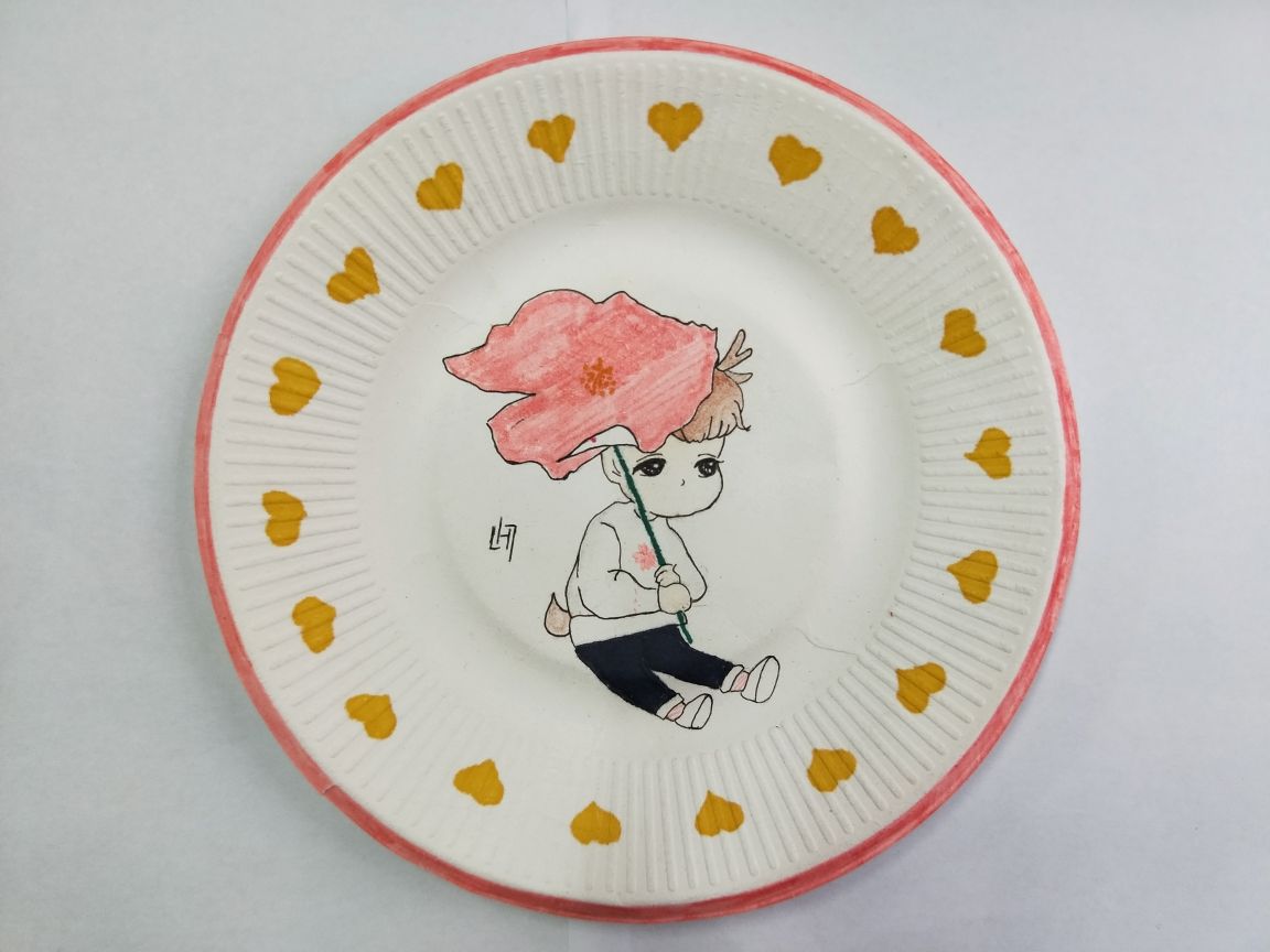 魅力纸盘八年级五班纹样设计优秀作品