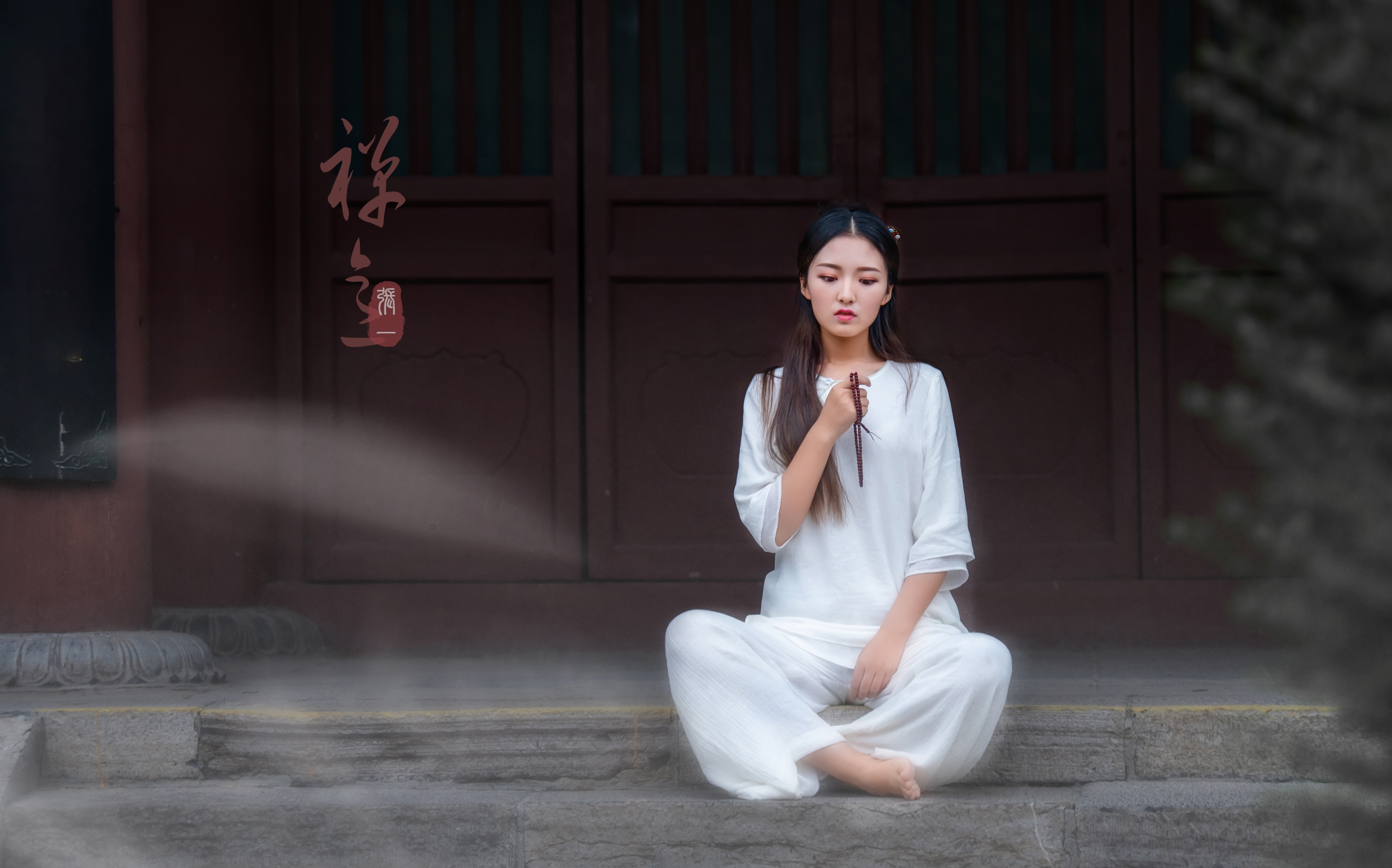 身是菩提树,心如明镜台. 时时勤拂拭,勿使惹尘埃.