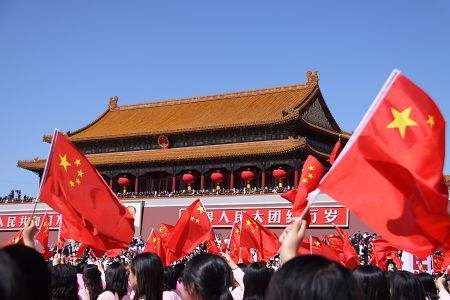 我的中国心就算生在他乡也改变不了澎湃着中华的声音流在心里的血心中