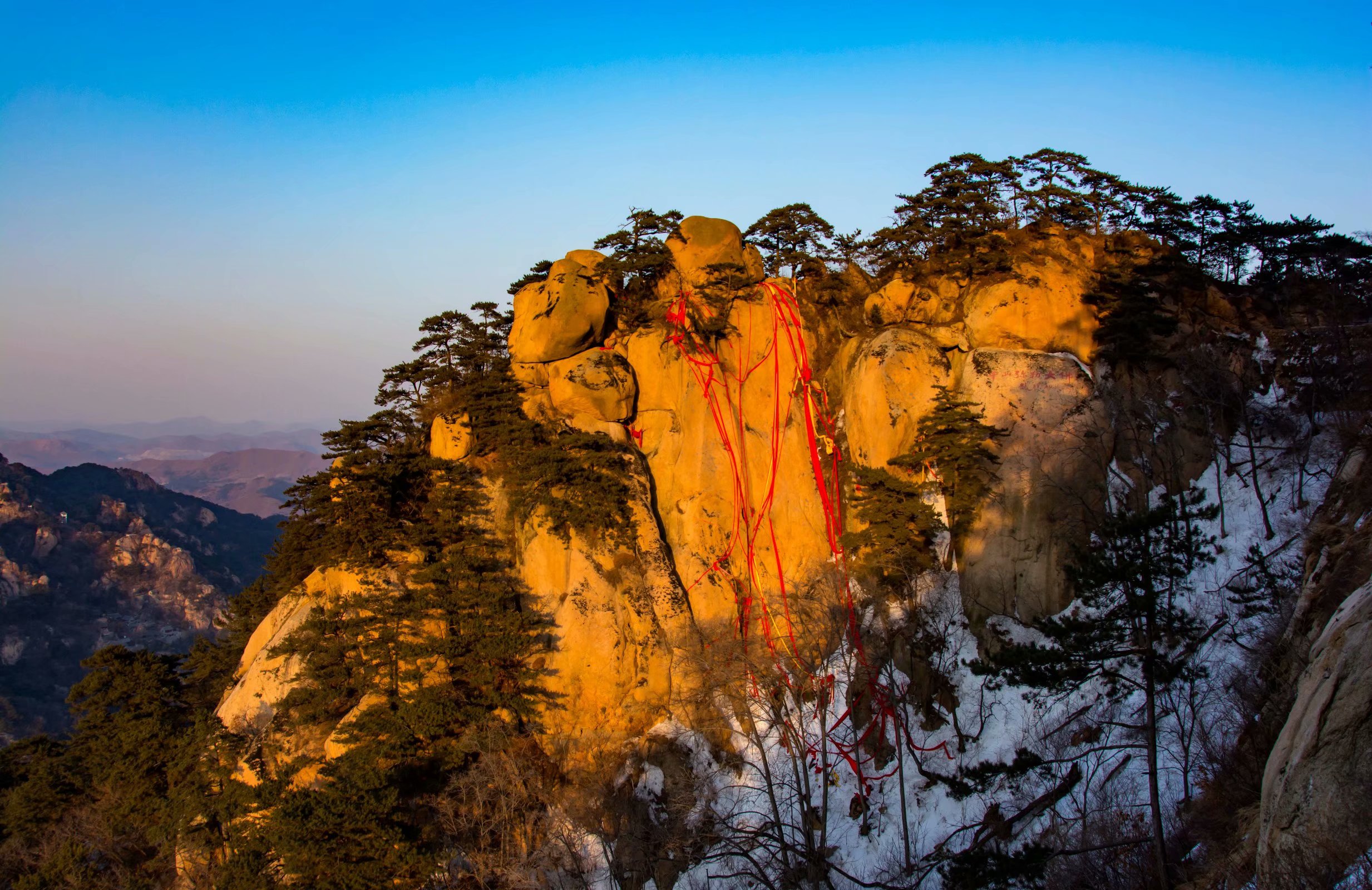 遍访千山古刹参禅问道清心