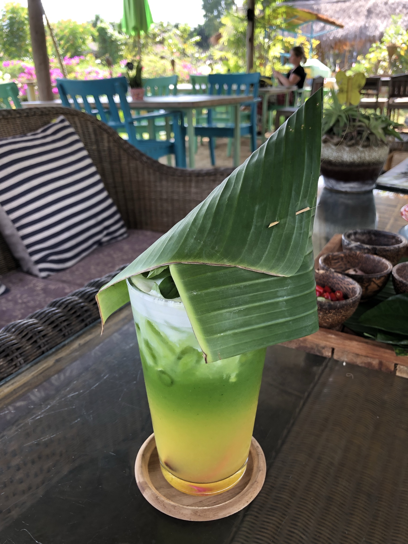 香酥草柠檬茶