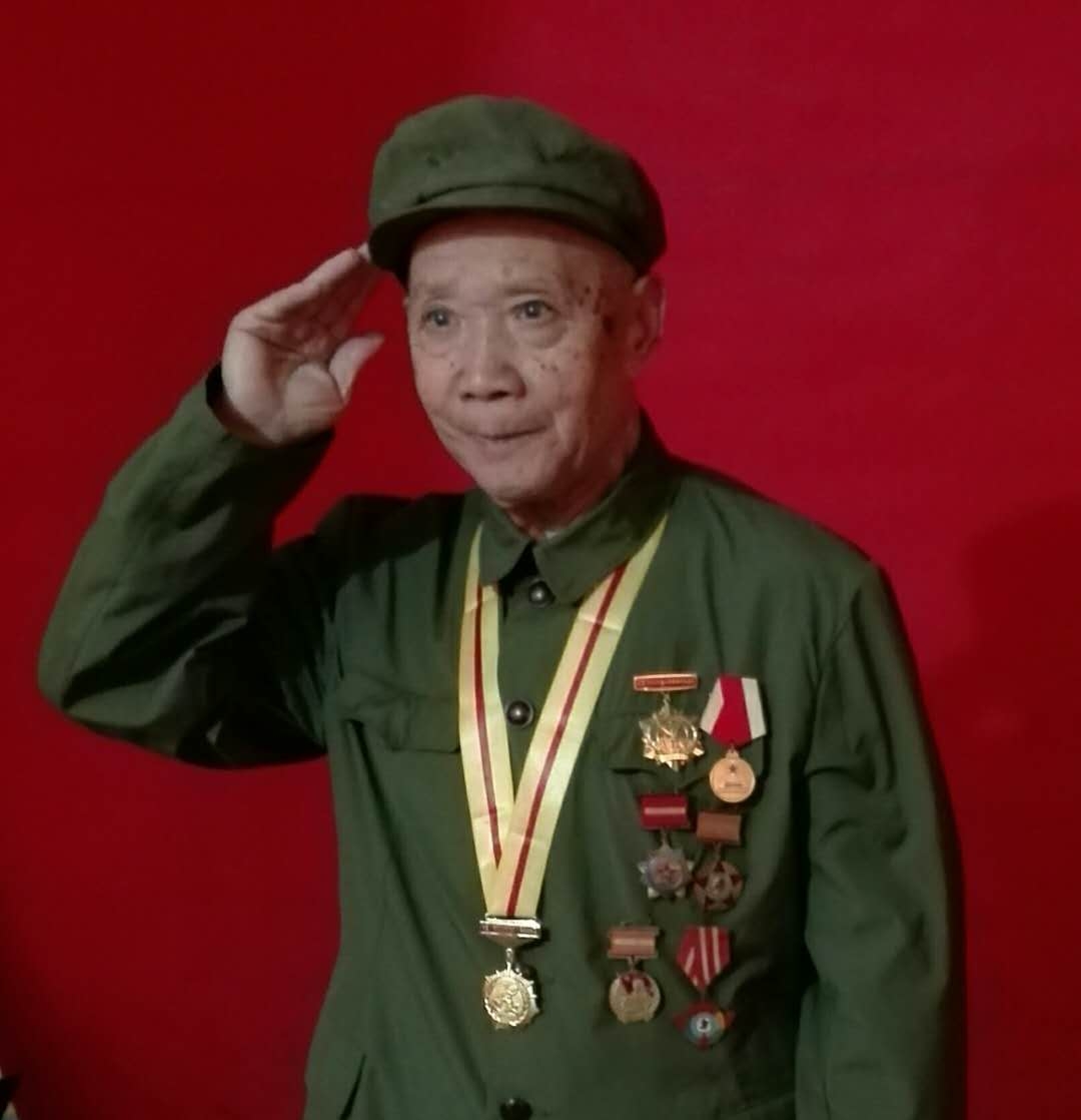 怀念父亲…抗战老兵的最后一个敬礼