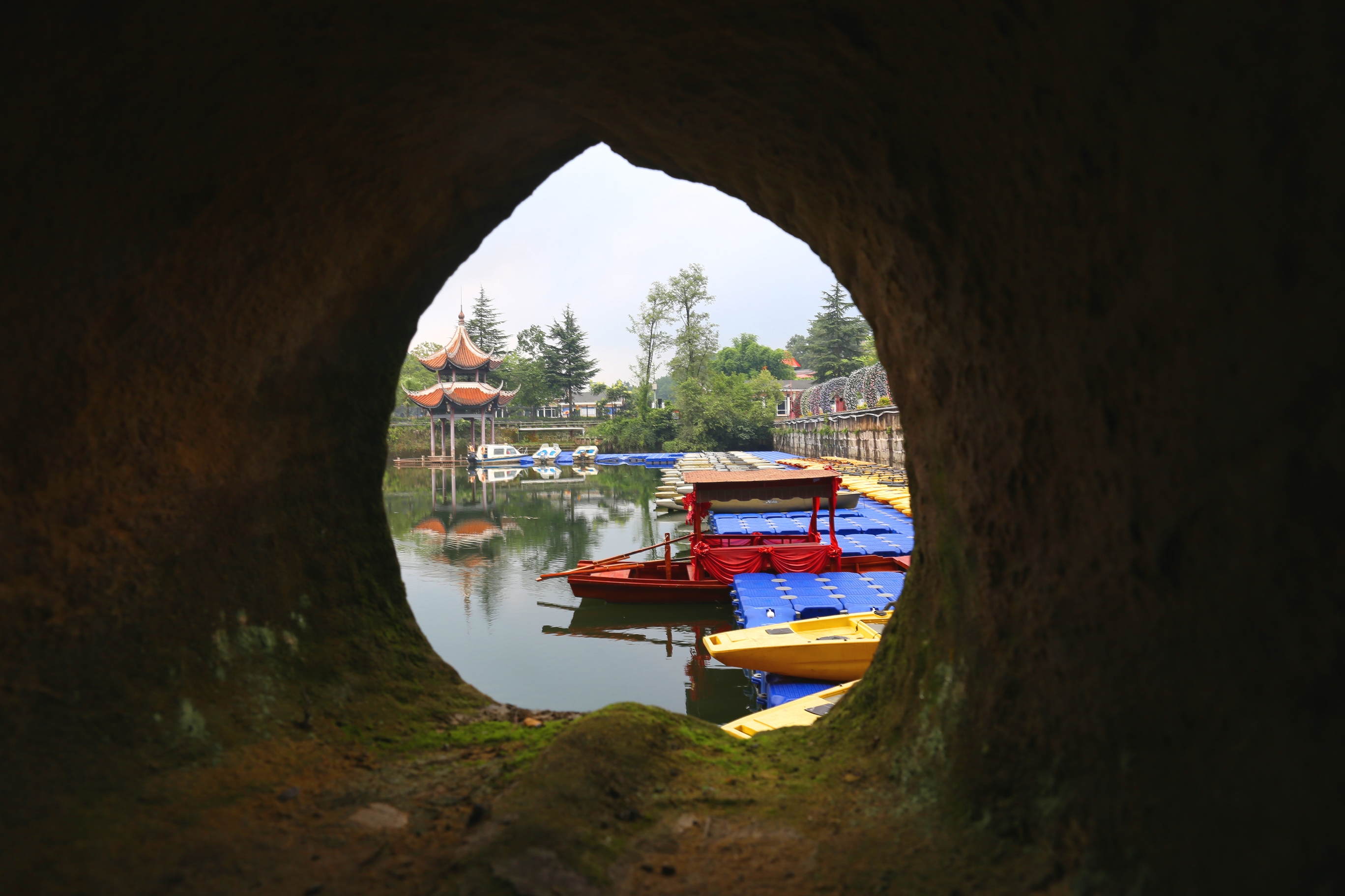 威远县船石湖景点