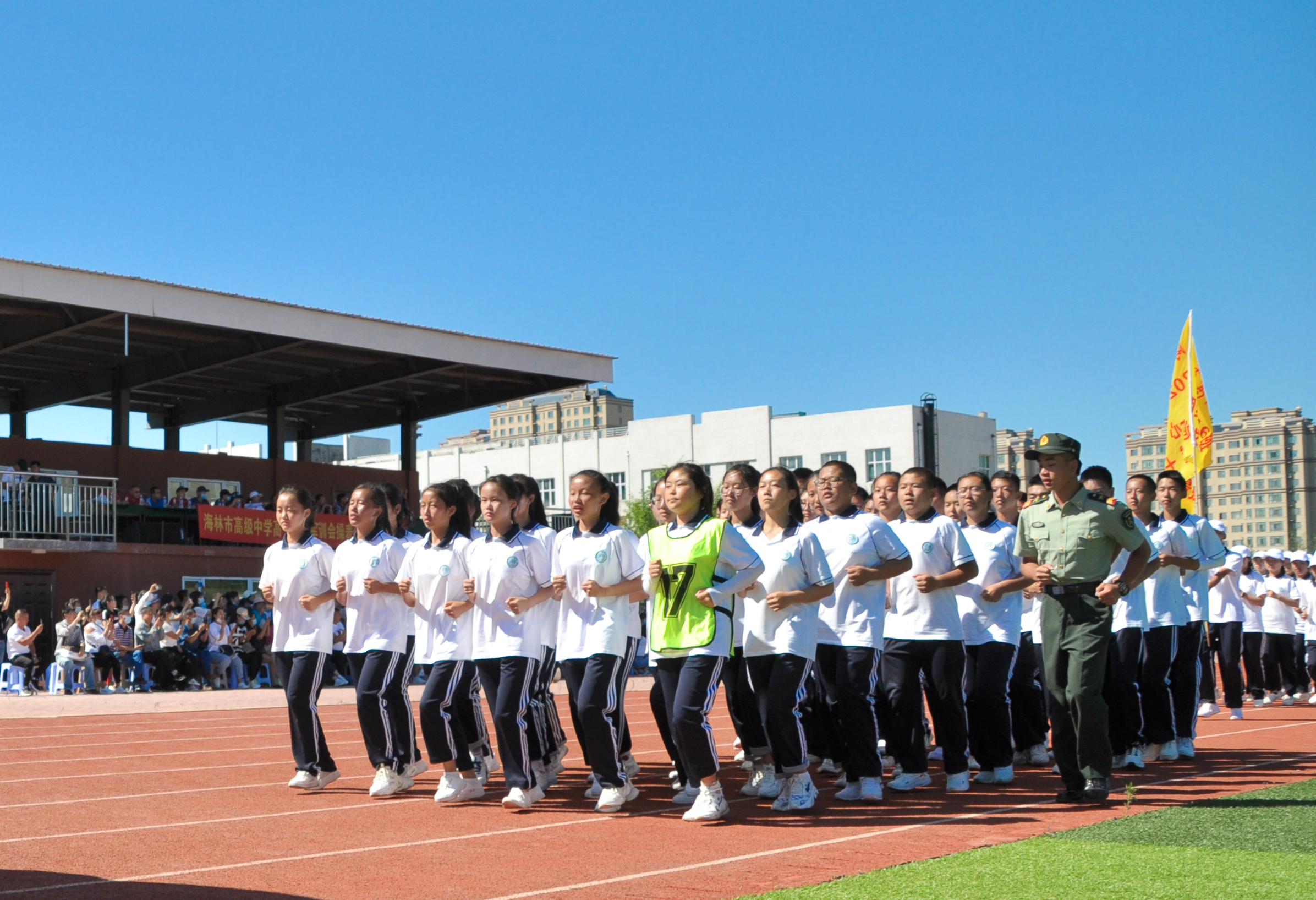 海林市高级中学高一新生军训