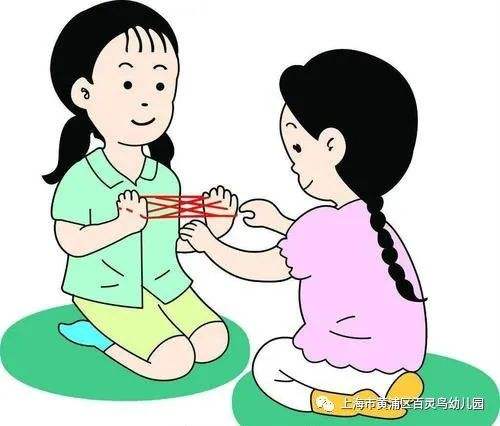 翻花绳游戏锻炼孩子们手指的灵活性,发展孩子们的动手能力,培养孩子的