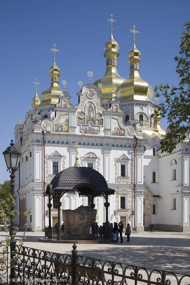 俄罗斯东正教大主教驻节地也由基辅的圣索非亚大教堂迁到了弗拉基米尔