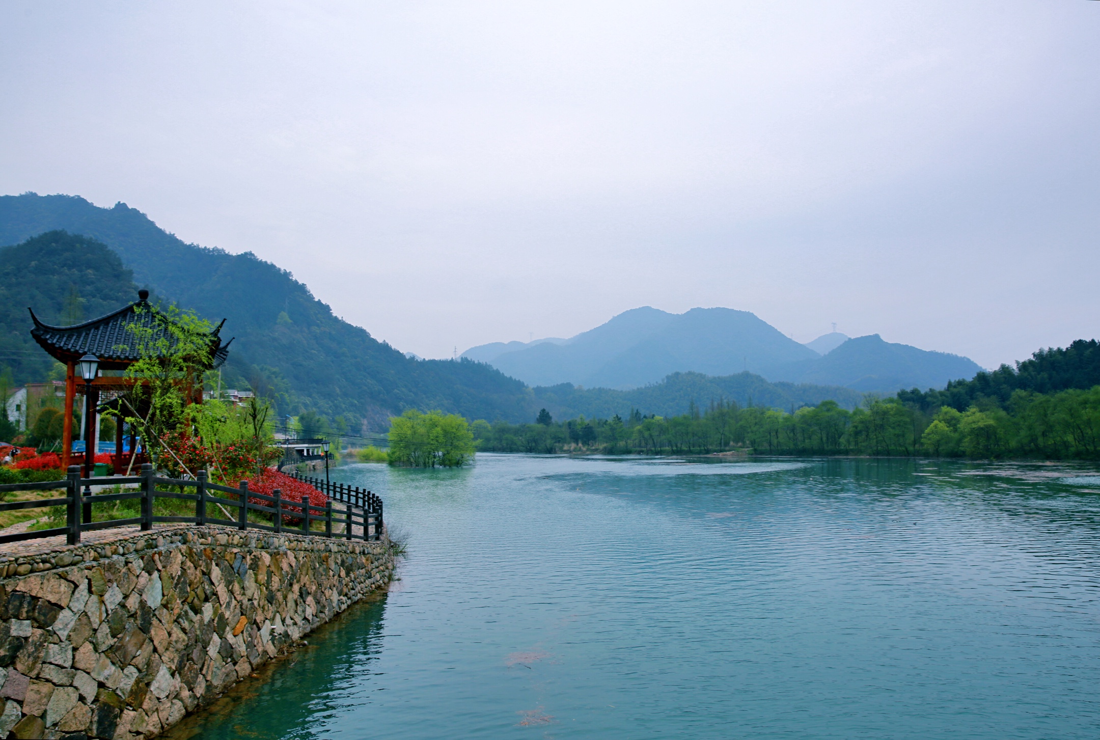 醉美白沙溪春色2019年3月31日摄于白沙溪畔琅琊镇辽头村皂里村间