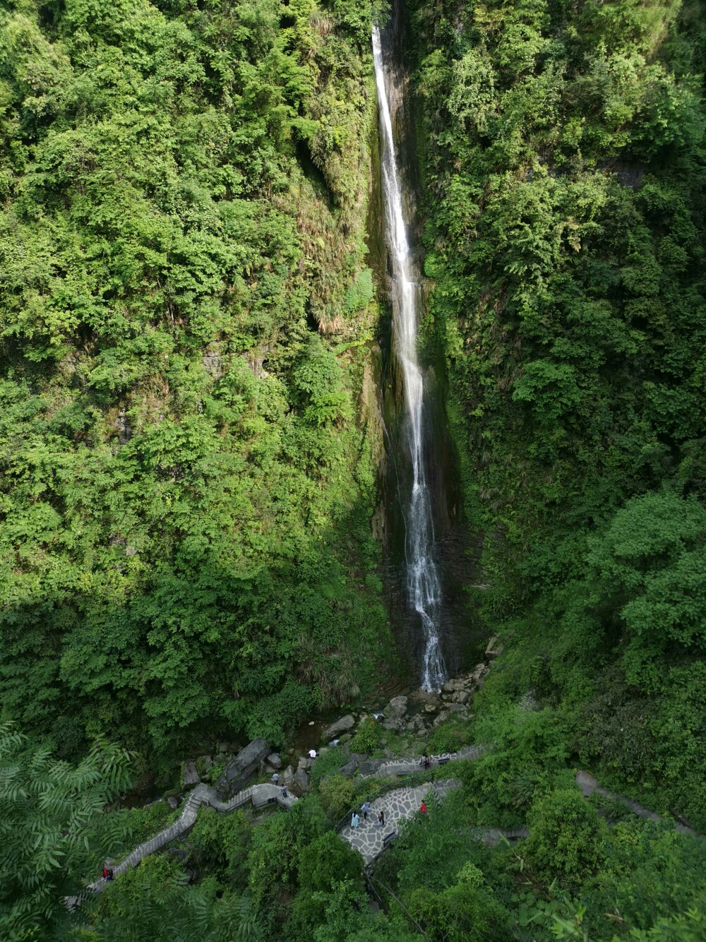 墨戎苗寨矮寨大桥德夯大峡谷玉泉步道玉泉腰带瀑布山风鼓韵实景晚会