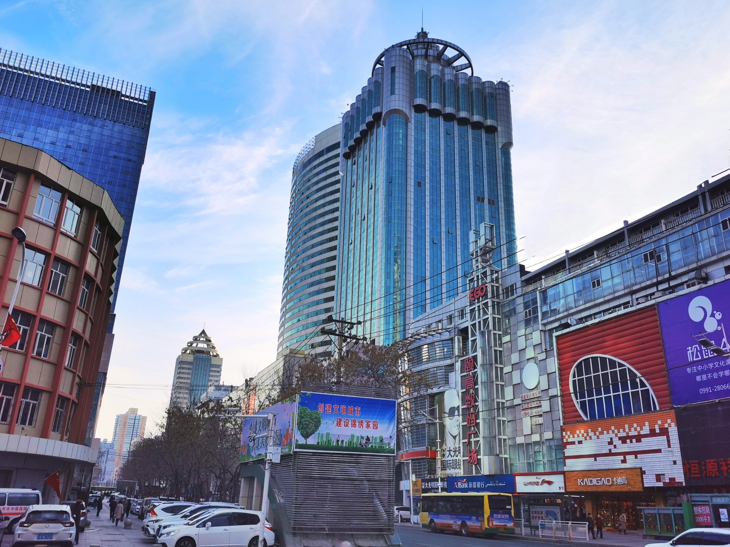 漫步乌鲁木齐城市的风景(二)