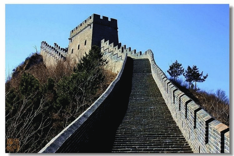 是一道高大,是中国古代的军事防御工程,又称万里长城