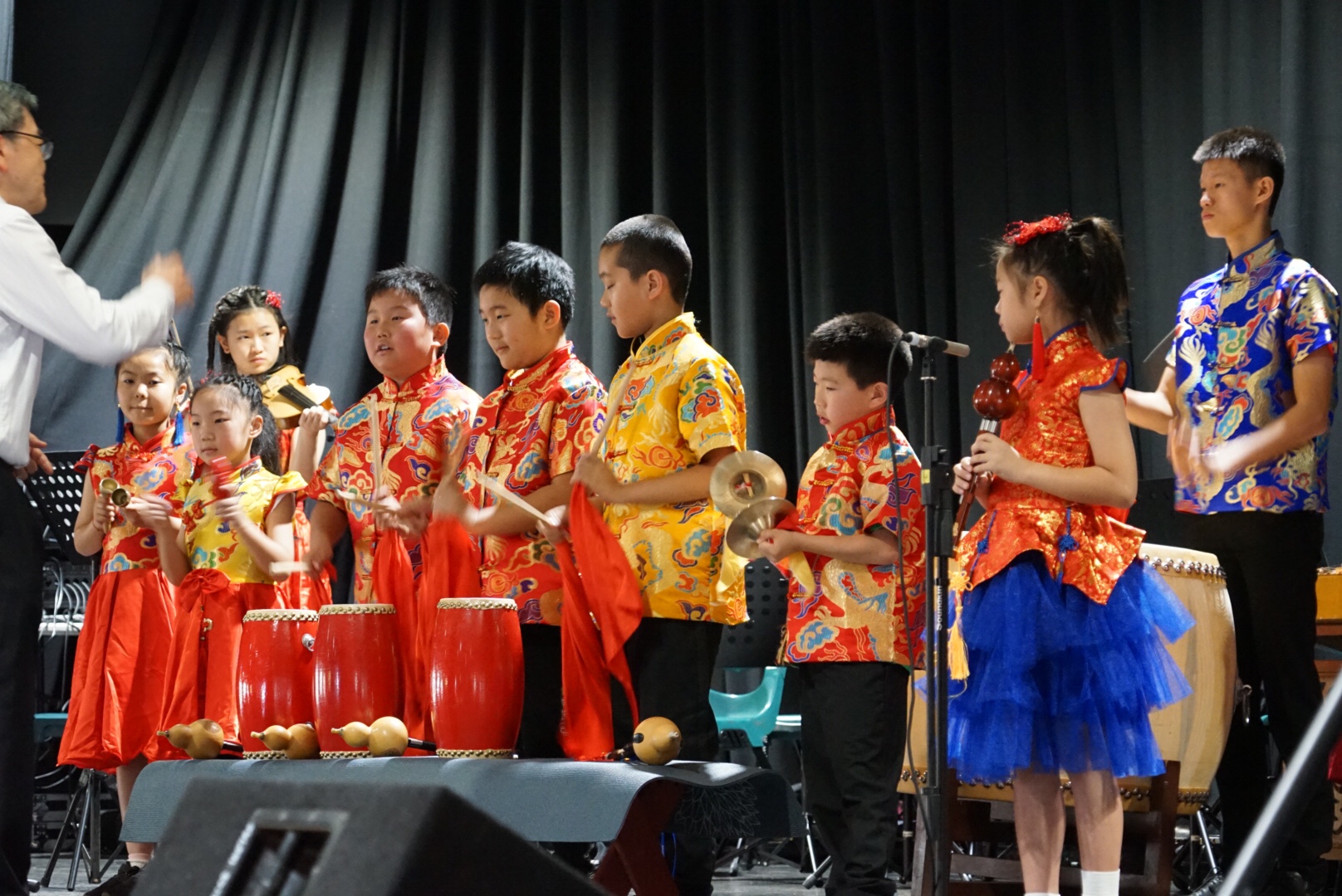 9月28日布里斯本中文学校少儿民乐团假期参加华夏中乐团和益壮之友