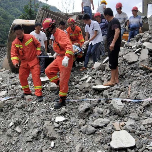 2008年5月12日地震,2008年5月12日大地震 朗诵《今天又想起汶川》 ——2008年的5月12日,汶川发生了大地震
