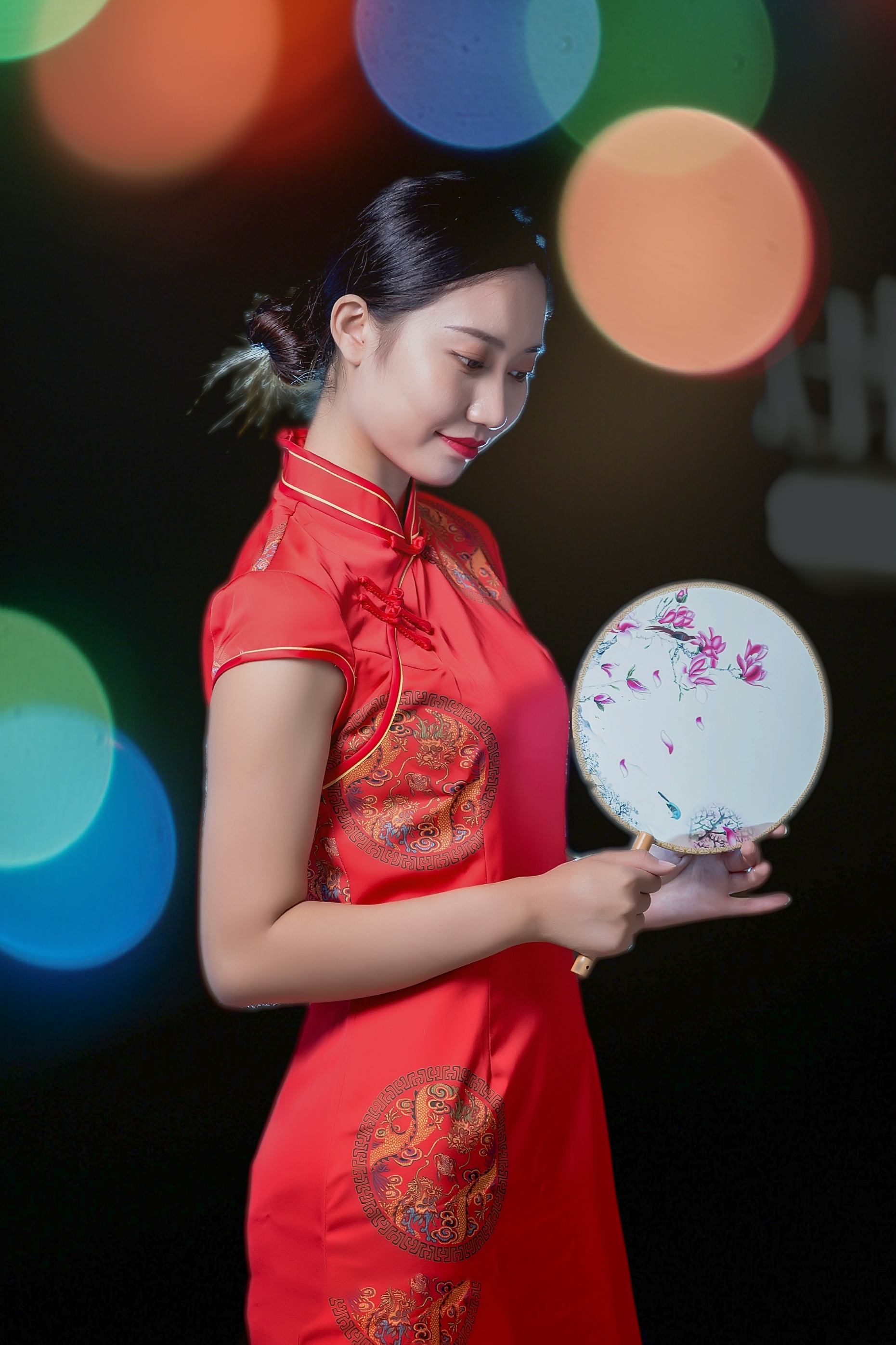 人间时节,旗袍人像 出镜:萌萌 指导:徐老师 摄影:千里马 时间:2021,9
