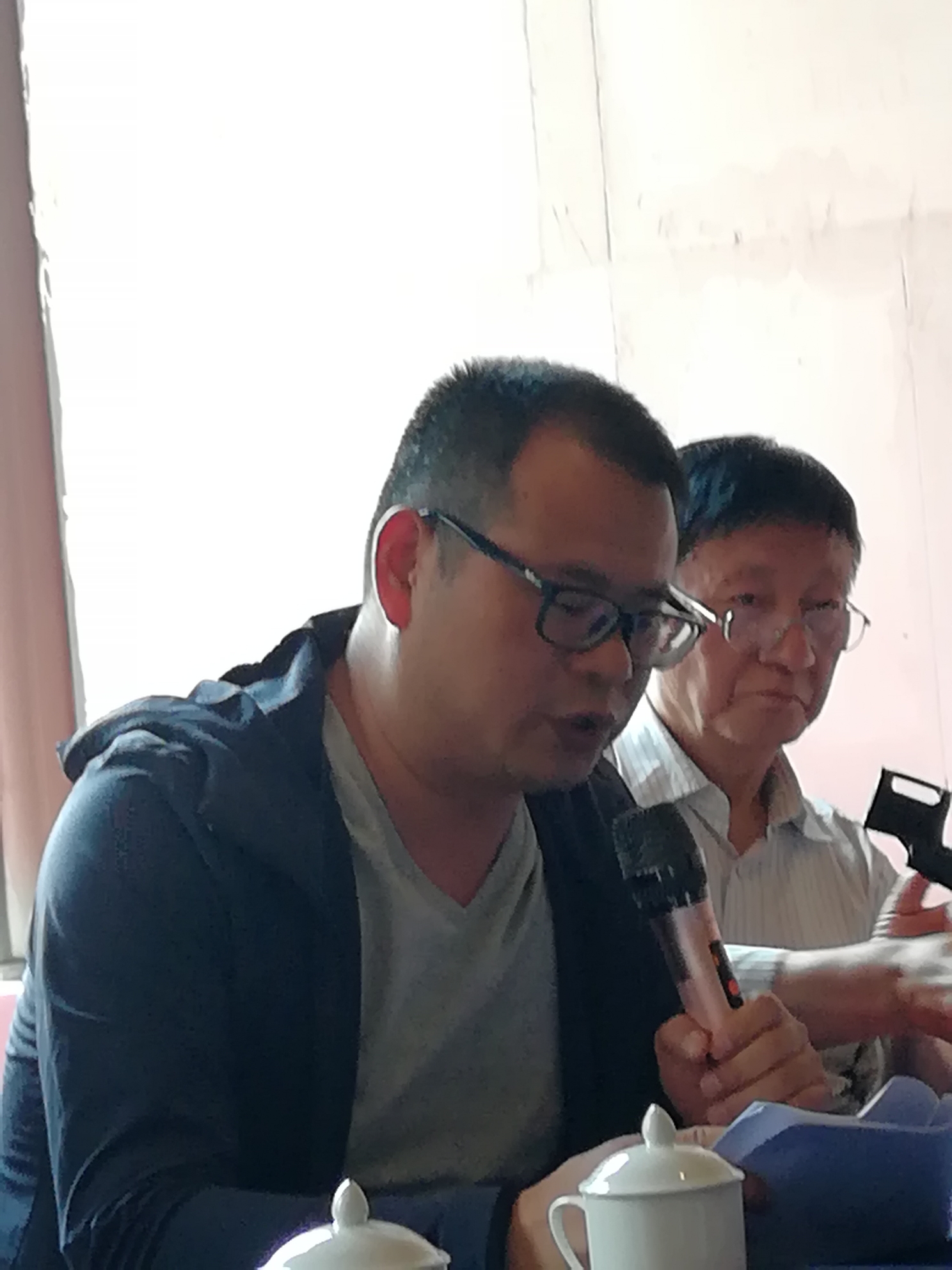 赵放岚文集散文欣赏通迅报道昆明滇韵文体艺术研究会