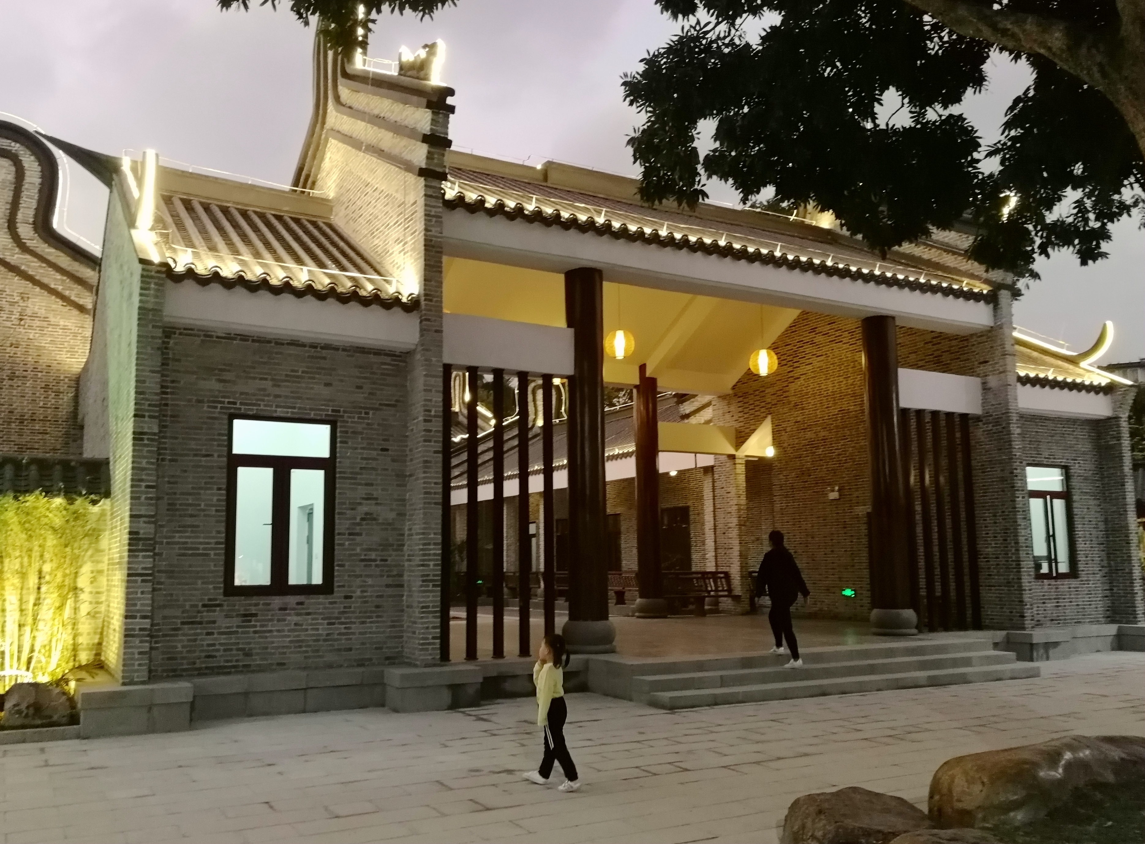广西大学劝学岛