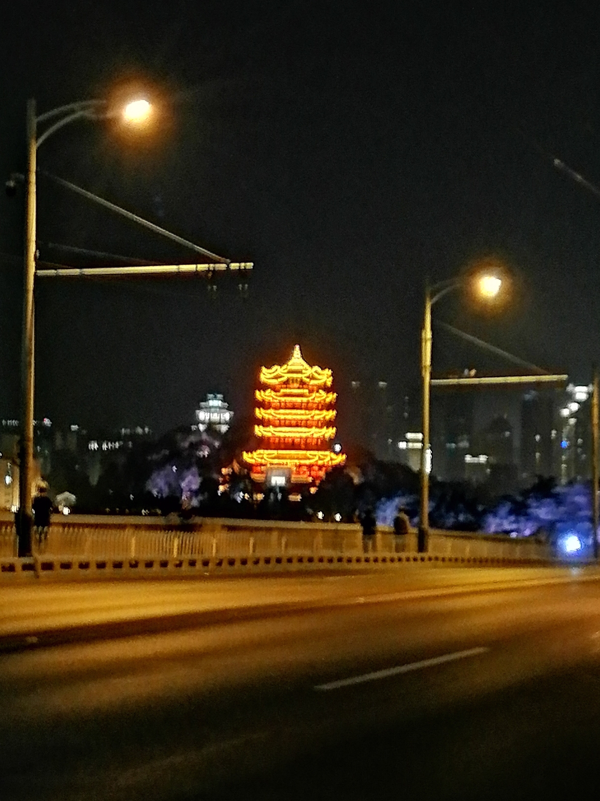 武汉的长江夜景