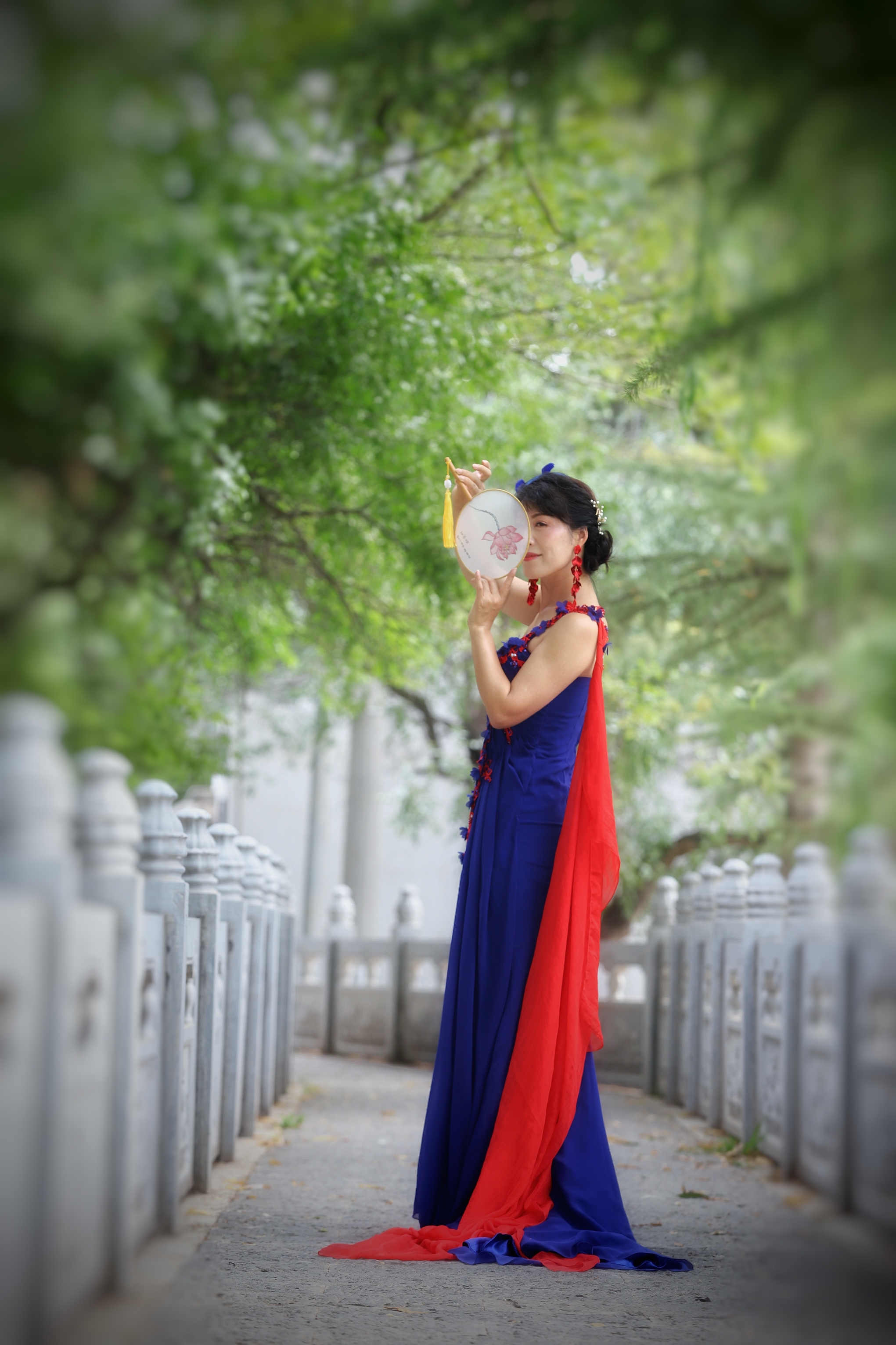丽人行