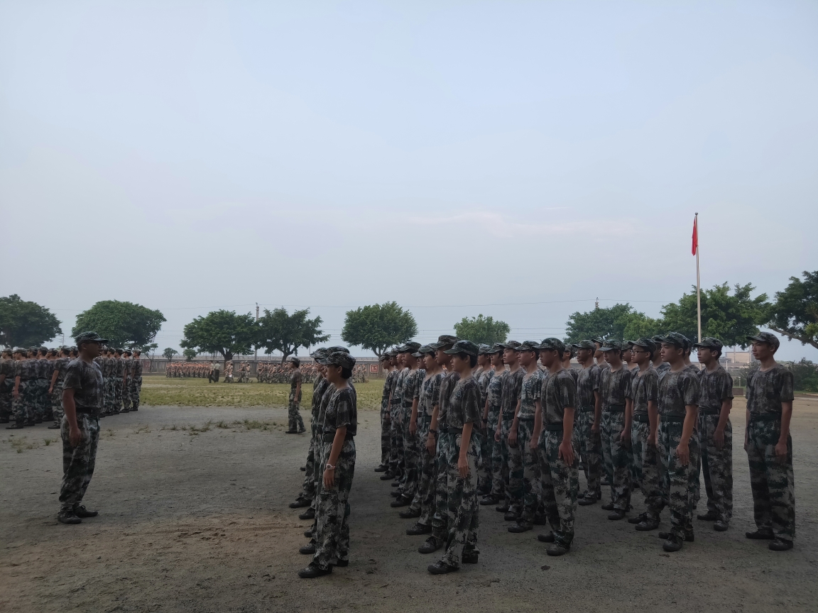 2019年8月4日至9日一中培才学校高一(1)班于湛江市中小学德育基地