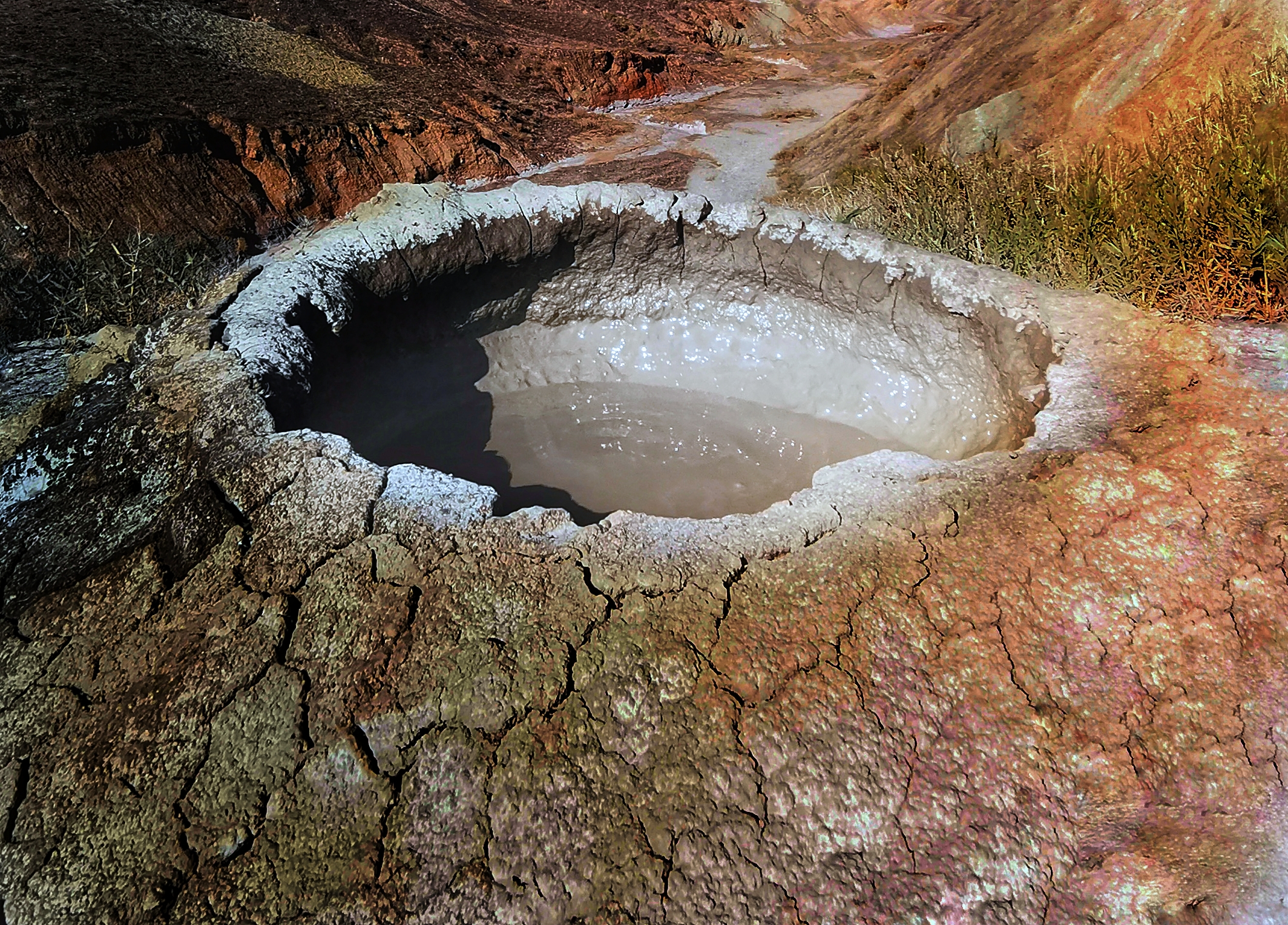 新疆独山子泥火山