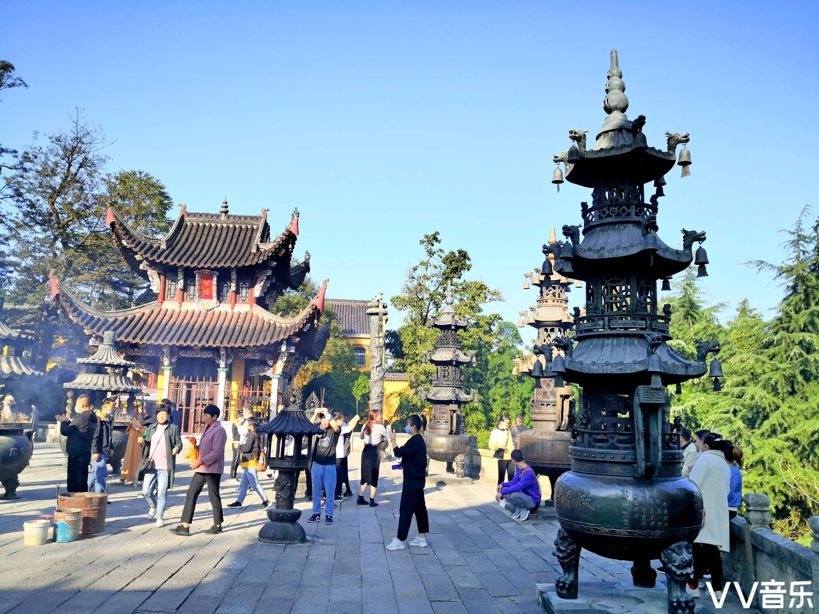 九华山护国月身宝殿