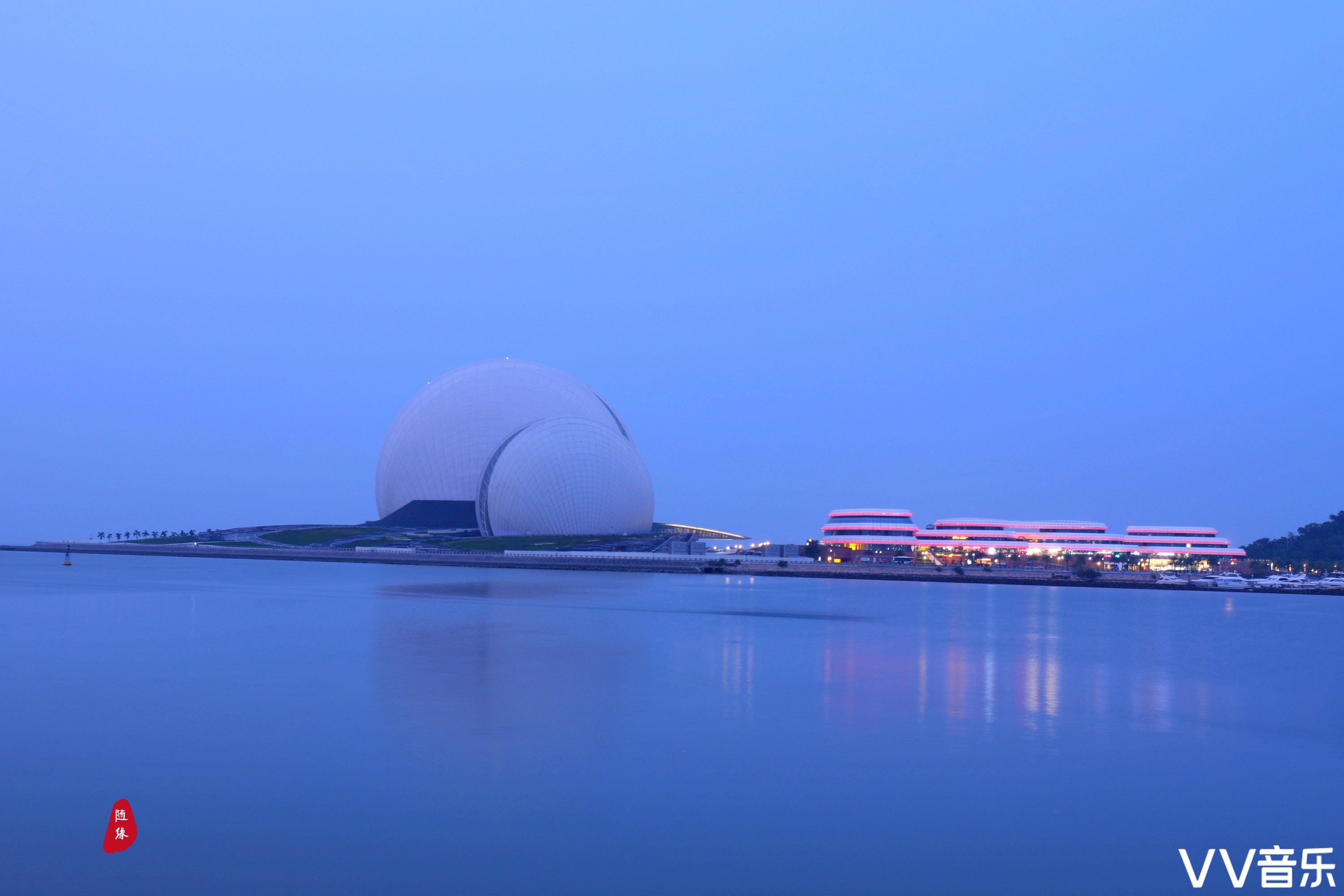 珠海大剧院日月贝夜色