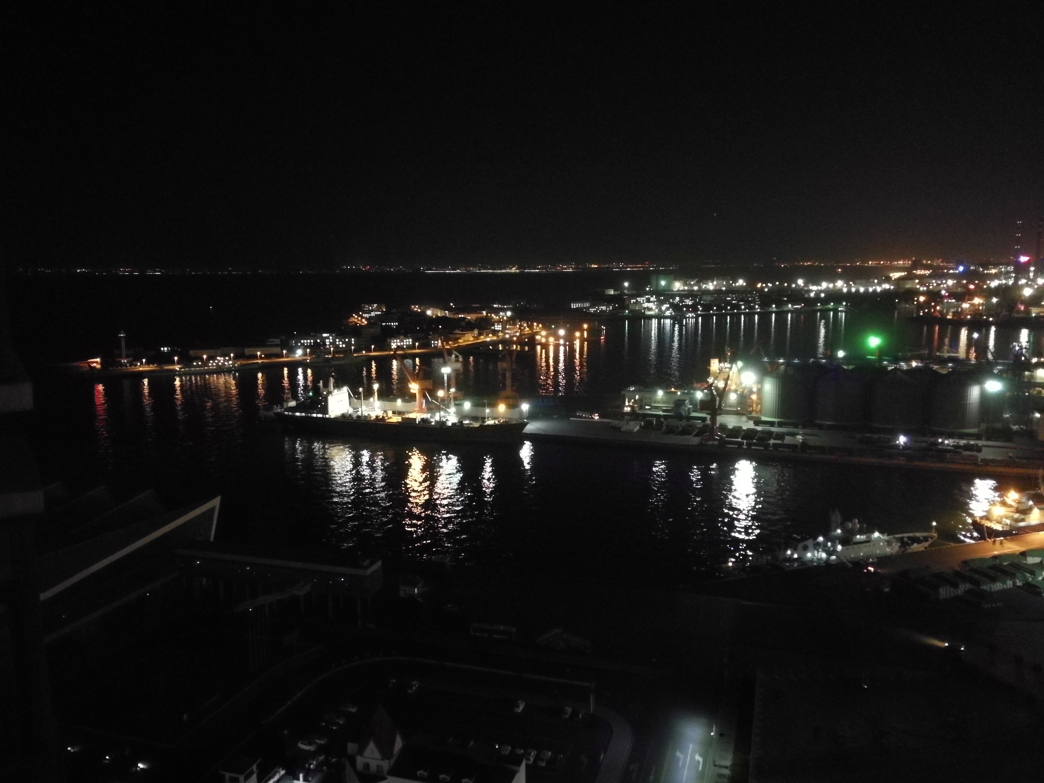 青岛港夜景