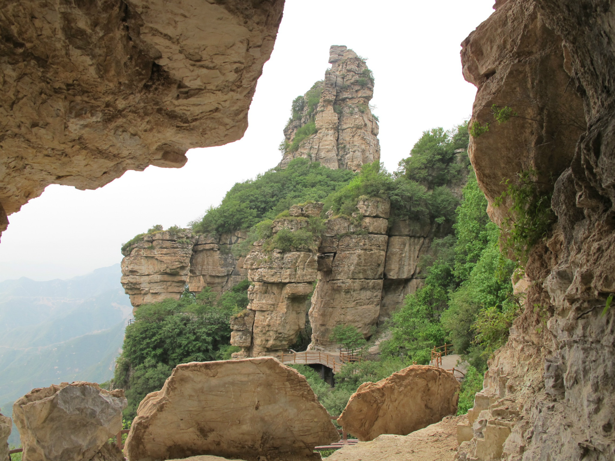 家乡美白石山—世界地质公园,aaaaa级景区