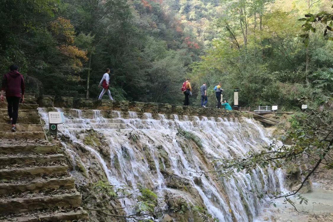 湖北襄阳香水河风景区星网歌舞团[电信](763200)欢迎