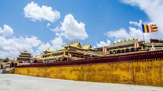 藏区红教寺庙色达最大规模的三大寺庙之一东嘎寺旅游攻略