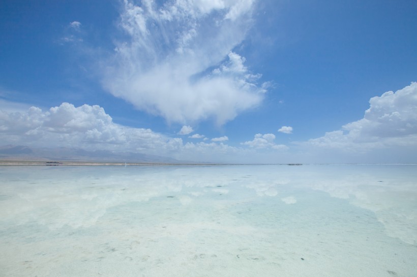 令人陶醉的达布逊淖尔