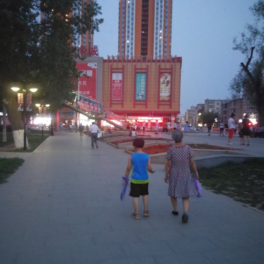 开原人民公园,天津汽车修理是日伪时期建设的城市公园.