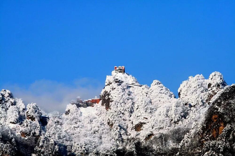 武當山雪景美