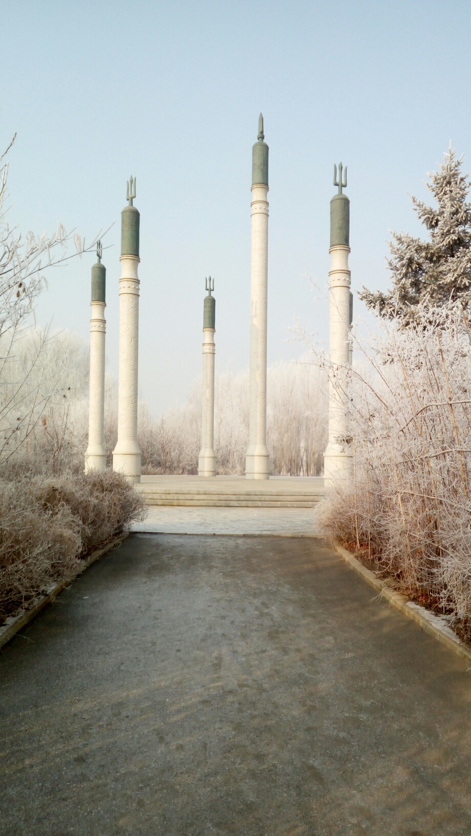 雪后的苏力德公园