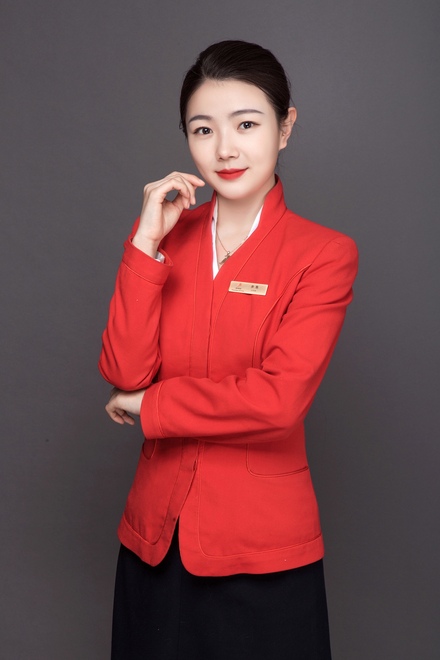 四,深航人物页之《成长的那些天》她是尊鹏阁工作人员黄杉,2017年从