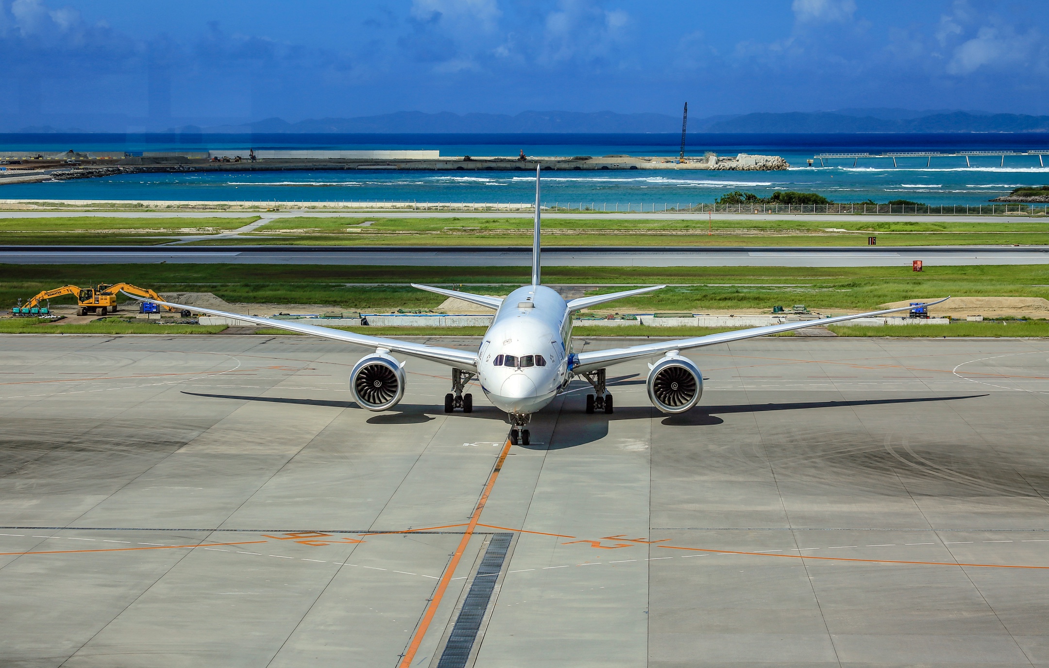 旅拍日本冲绳那霸国际机场的各型民航客机