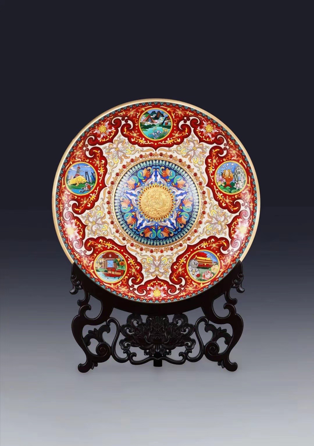 红玛瑙(30颗)【藏品工艺】:铜胎掐丝珐琅,贵金属錾刻宝石镶嵌【财品