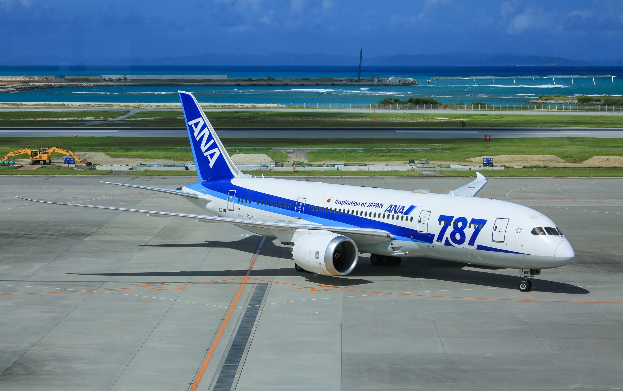 旅拍日本冲绳那霸国际机场的各型民航客机