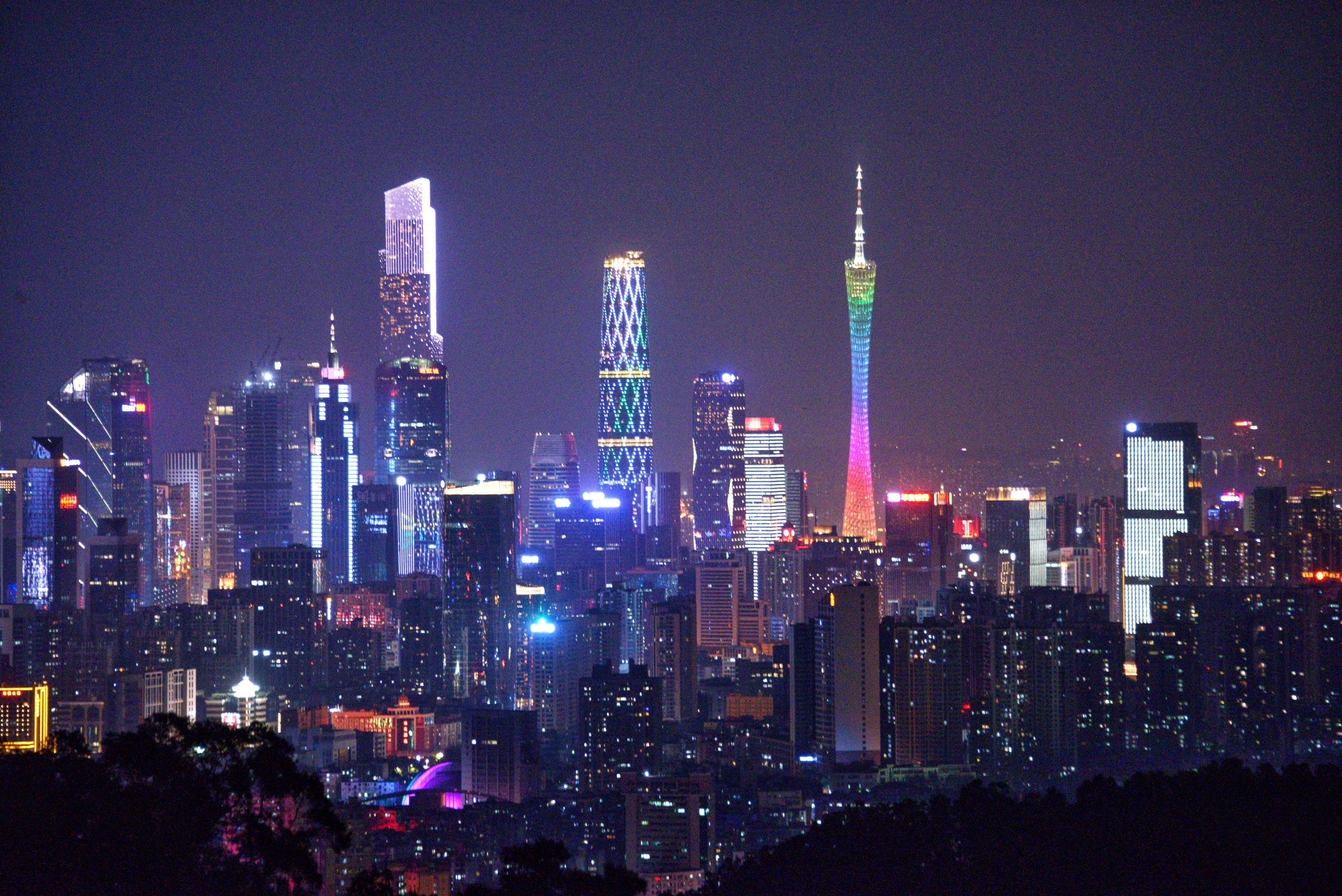 白云晚望(首发)