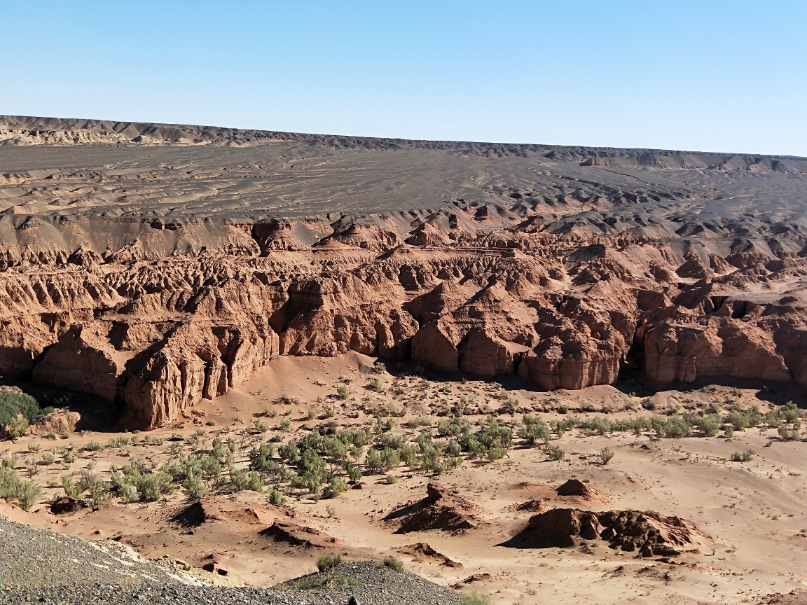 外蒙古古尔班特斯苏木的美景