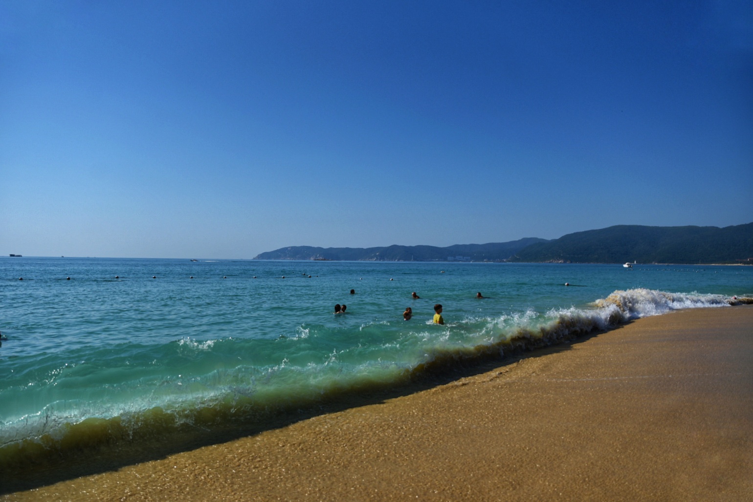广海海龙湾沙滩图片