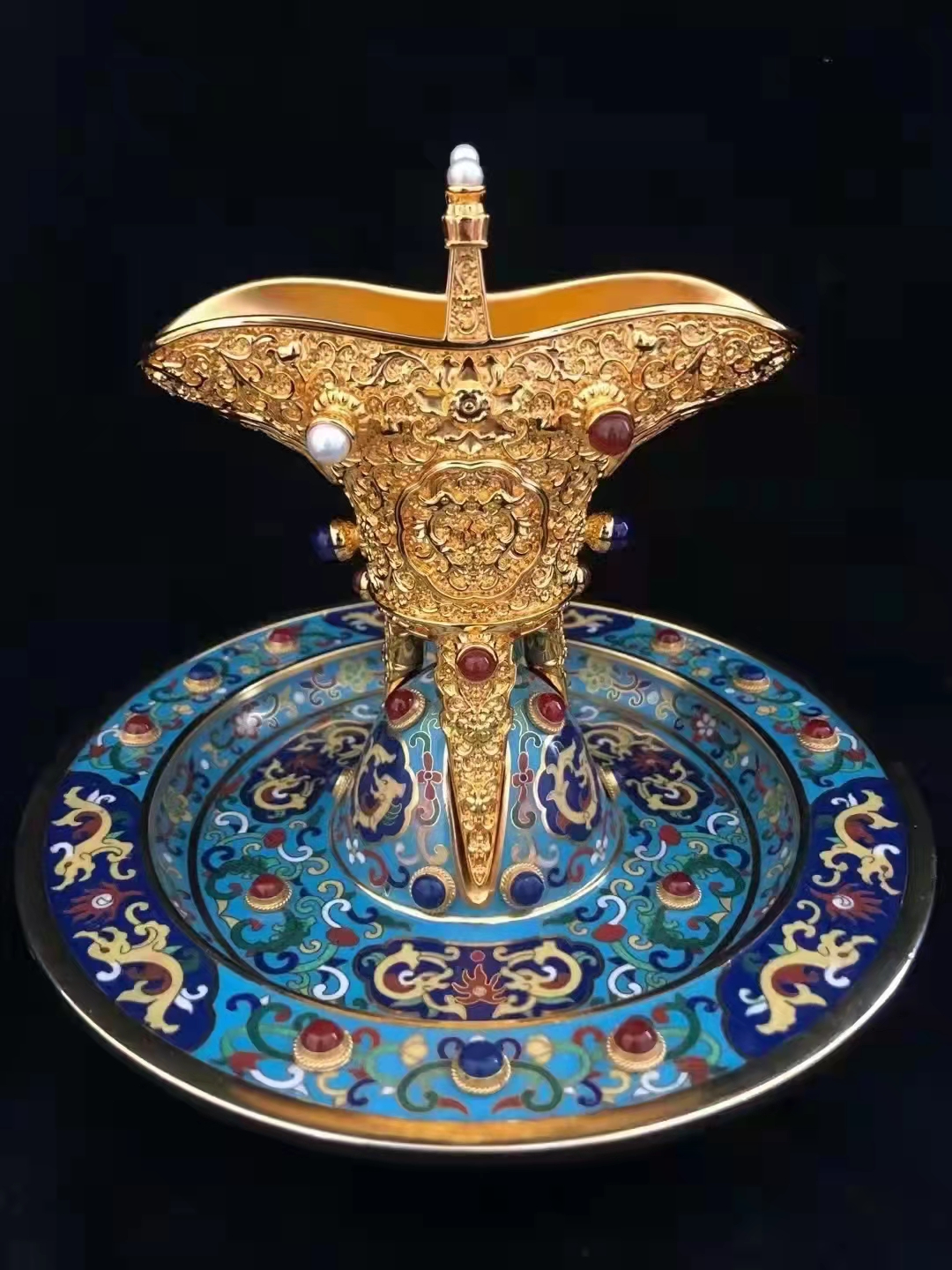江山永固杯运用花丝镶嵌景泰蓝工艺收藏价值高